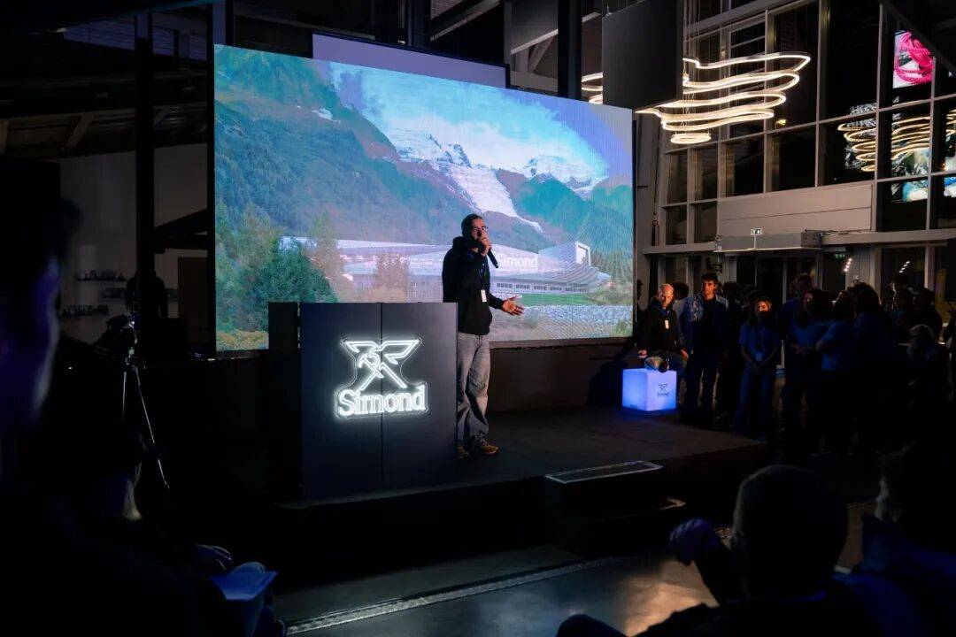 品牌终于来华讲阿尔卑斯山故事AG真人国际165年老牌户外(图6)