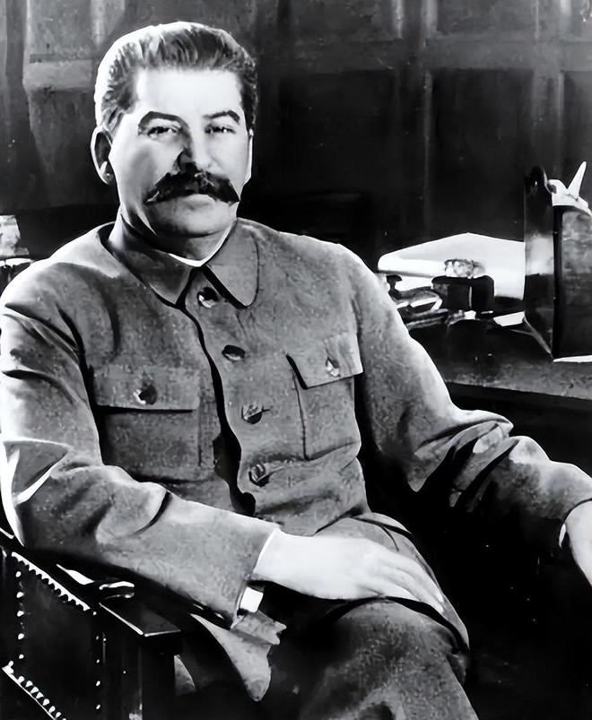 大林震撼下令：36 个师装备援华AG真人娱乐长津湖捷报传至苏联斯(图2)